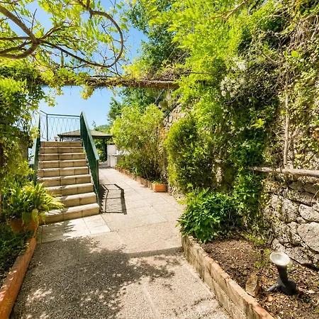 Hostdomus - La Terrazza Sul Mare Apartment Finale Ligure